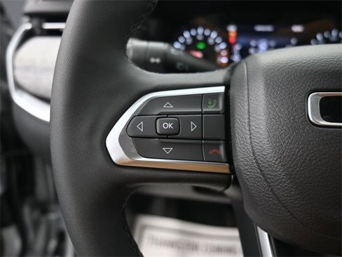 New 2026 Jeep Compass Latitude image 14