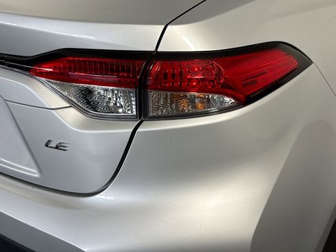 Used 2025 Toyota Corolla LE image 33