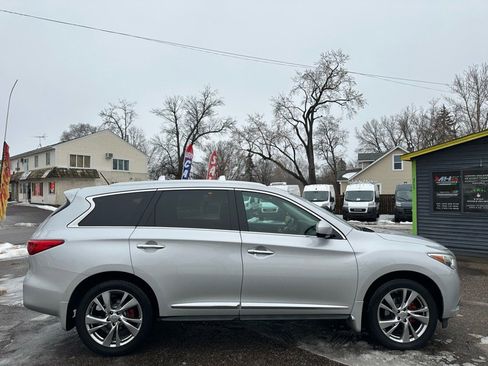 Used 2013 INFINITI JX35 AWD w/ Premium Pkg image 4