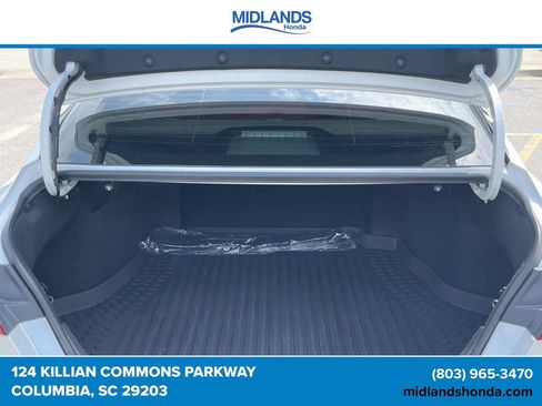 Used 2025 Toyota Camry XSE FWD image 8