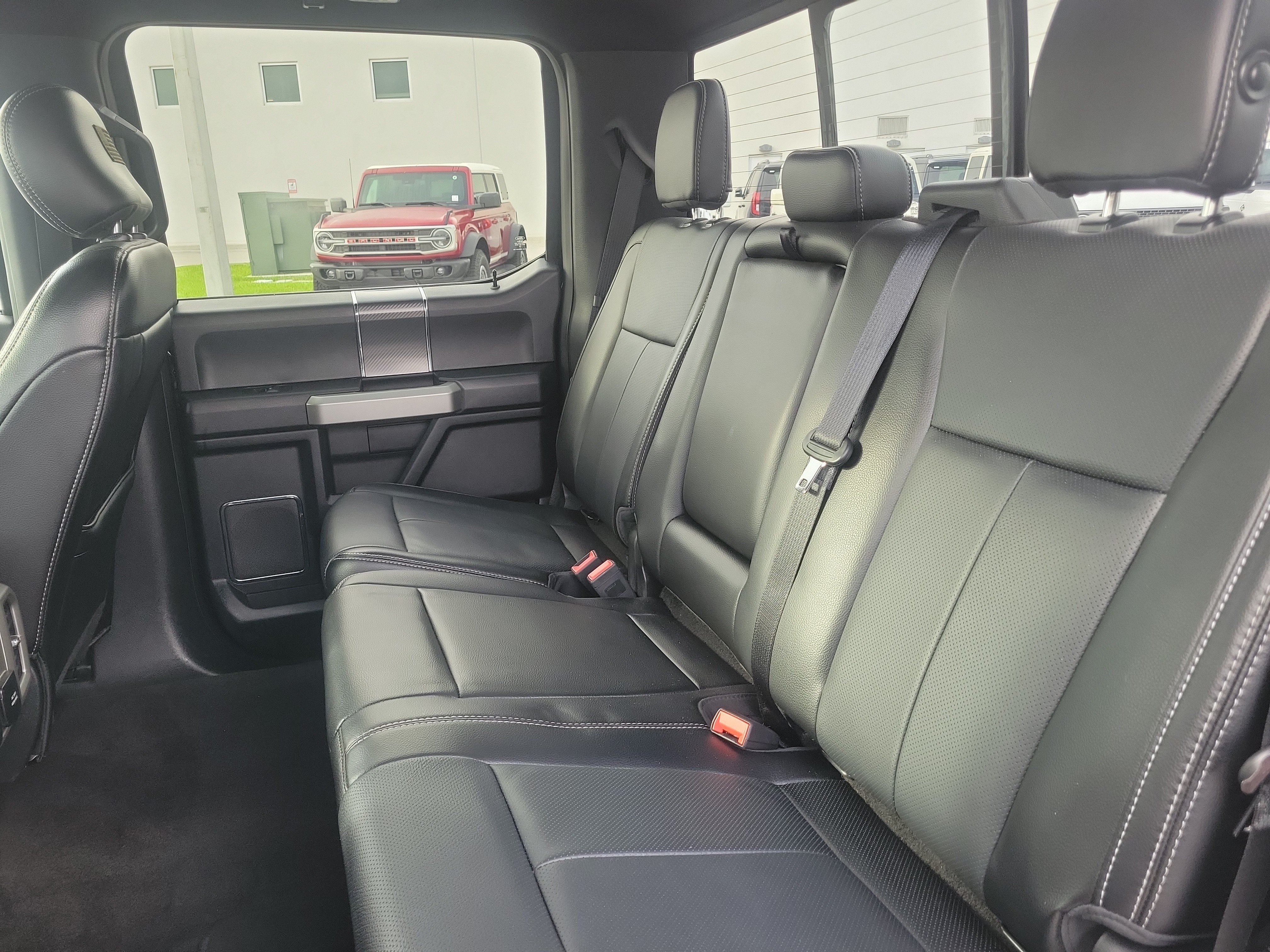 Used 2018 Ford F150 Lariat w/ Equipment Group 502A Luxury AWD/4WD image 22