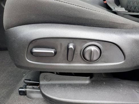 Certified 2020 Chevrolet Blazer LT AWD/4WD image 24