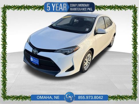 Used 2019 Toyota Corolla LE image 1