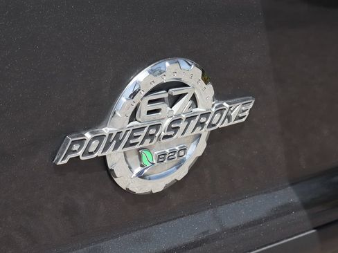 Used 2015 Ford F250 Lariat w/ Lariat Ultimate Package AWD/4WD image 56