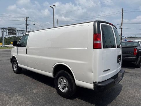 Used 2020 Chevrolet Express 2500 w/ Driver Convenience Package image 5