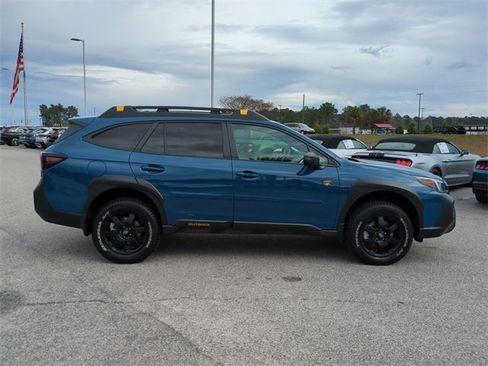 Used 2025 Subaru Outback Wilderness image 3