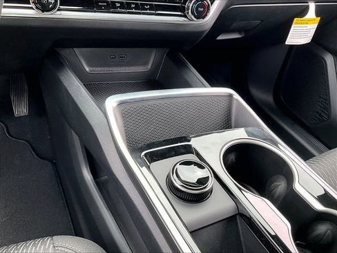 New 2026 Chevrolet Equinox LT FWD image 24