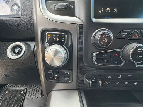 Used 2017 RAM 1500 Limited image 17