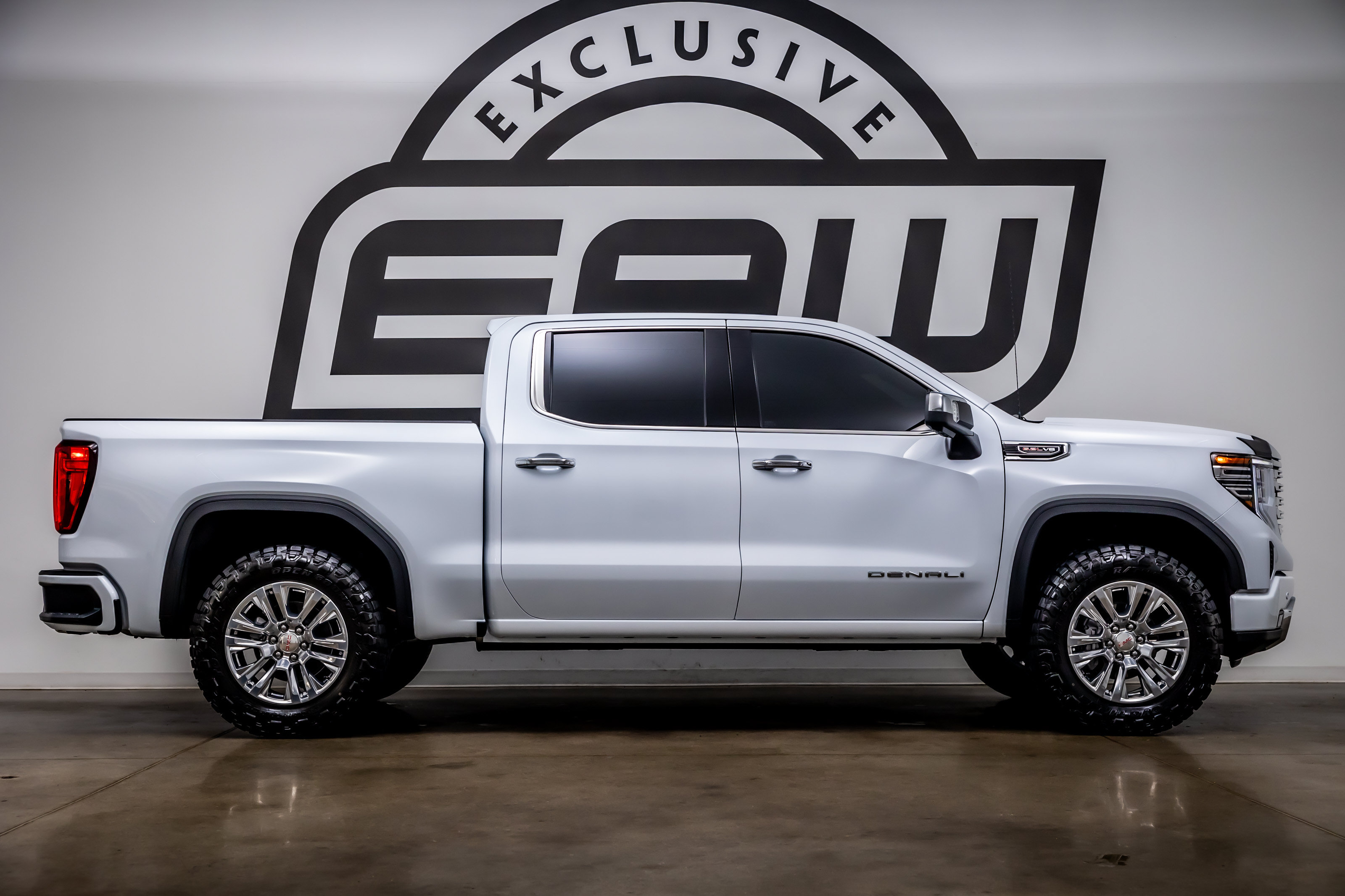 Used 2026 GMC Sierra 1500 Denali AWD/4WD image 9