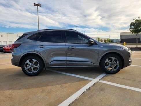 Used 2023 Ford Escape ST-Line w/ Tech Pack #1 image 4