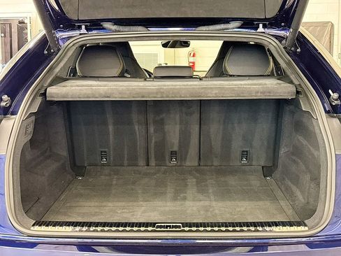 Used 2021 Lamborghini Urus image 28