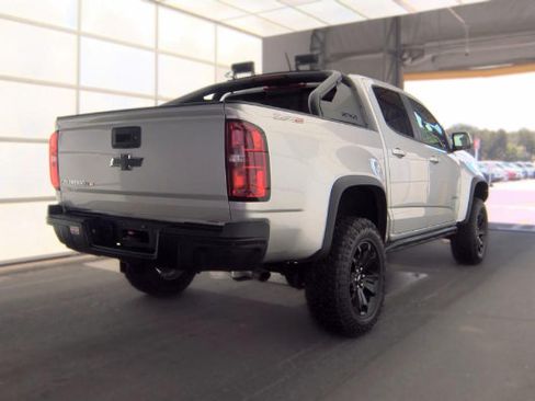 Used 2019 Chevrolet Colorado ZR2 w/ ZR2 Dusk Special Edition AWD/4WD image 2