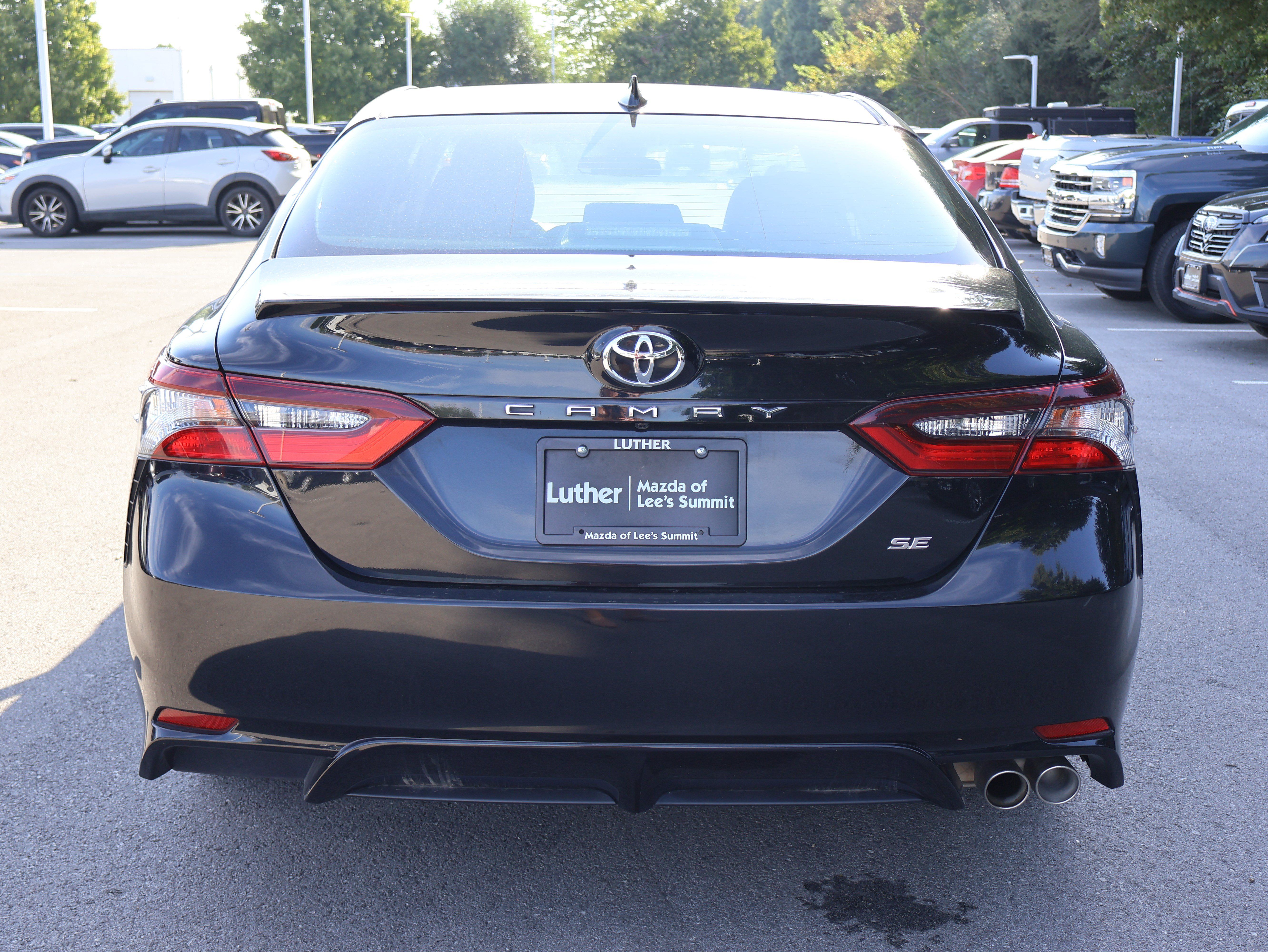 Used 2021 Toyota Camry SE FWD image 13