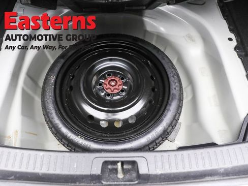 Used 2020 Toyota Corolla LE image 22