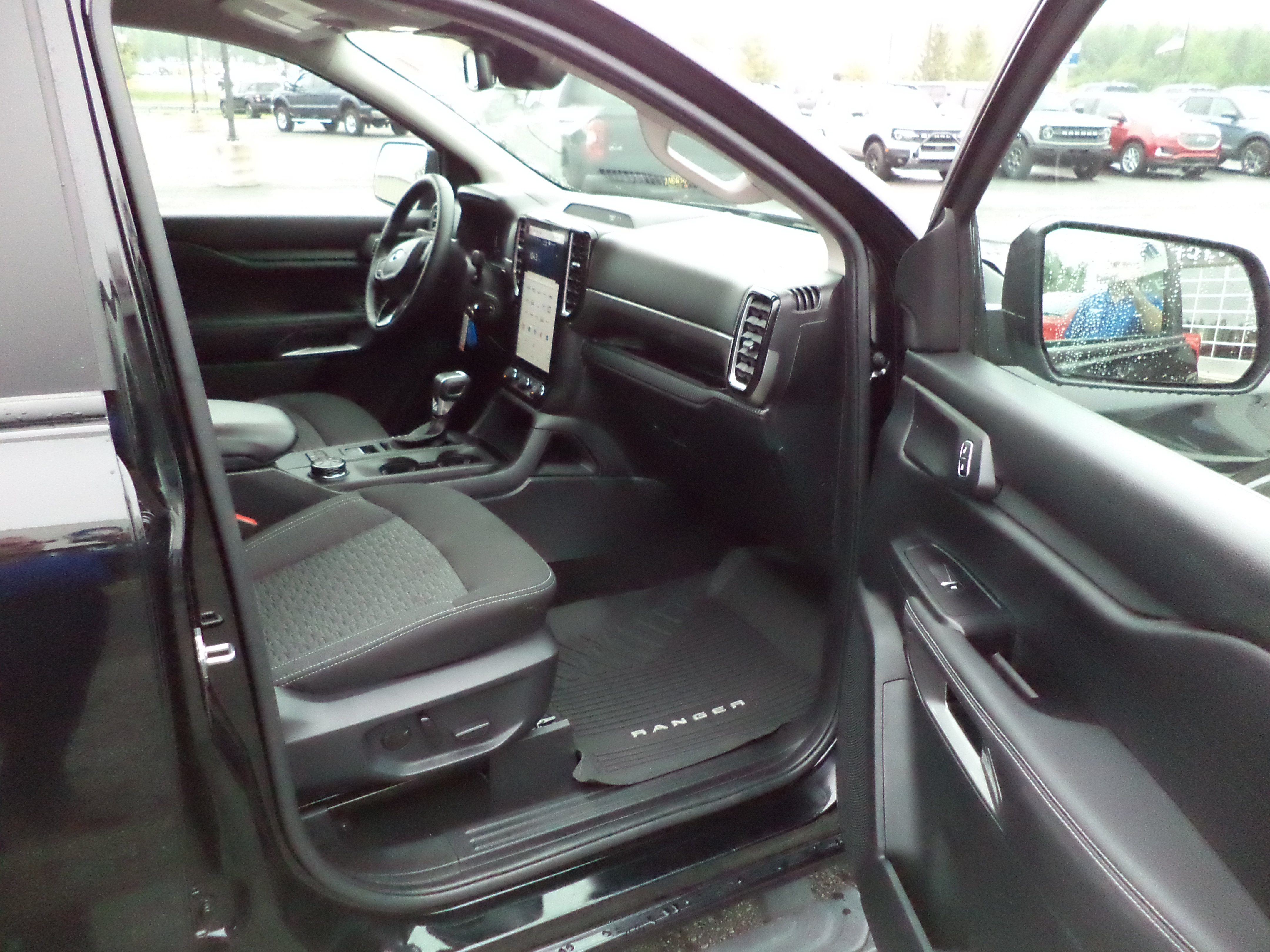 Used 2024 Ford Ranger XLT w/ Equipment Group 301A High AWD/4WD image 8