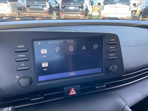 Used 2025 Hyundai Elantra Sport FWD image 33