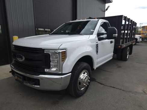 Used 2019 Ford F350 XL w/ XL Value Package RWD image 2