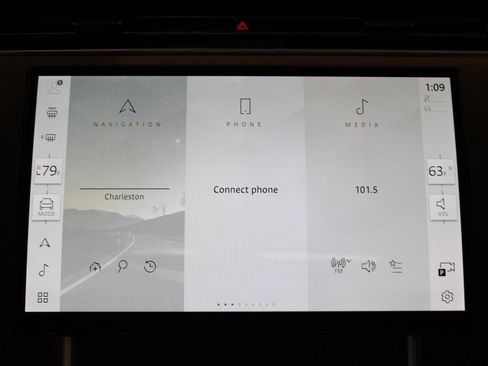 Used 2025 Land Rover Range Rover SE image 28