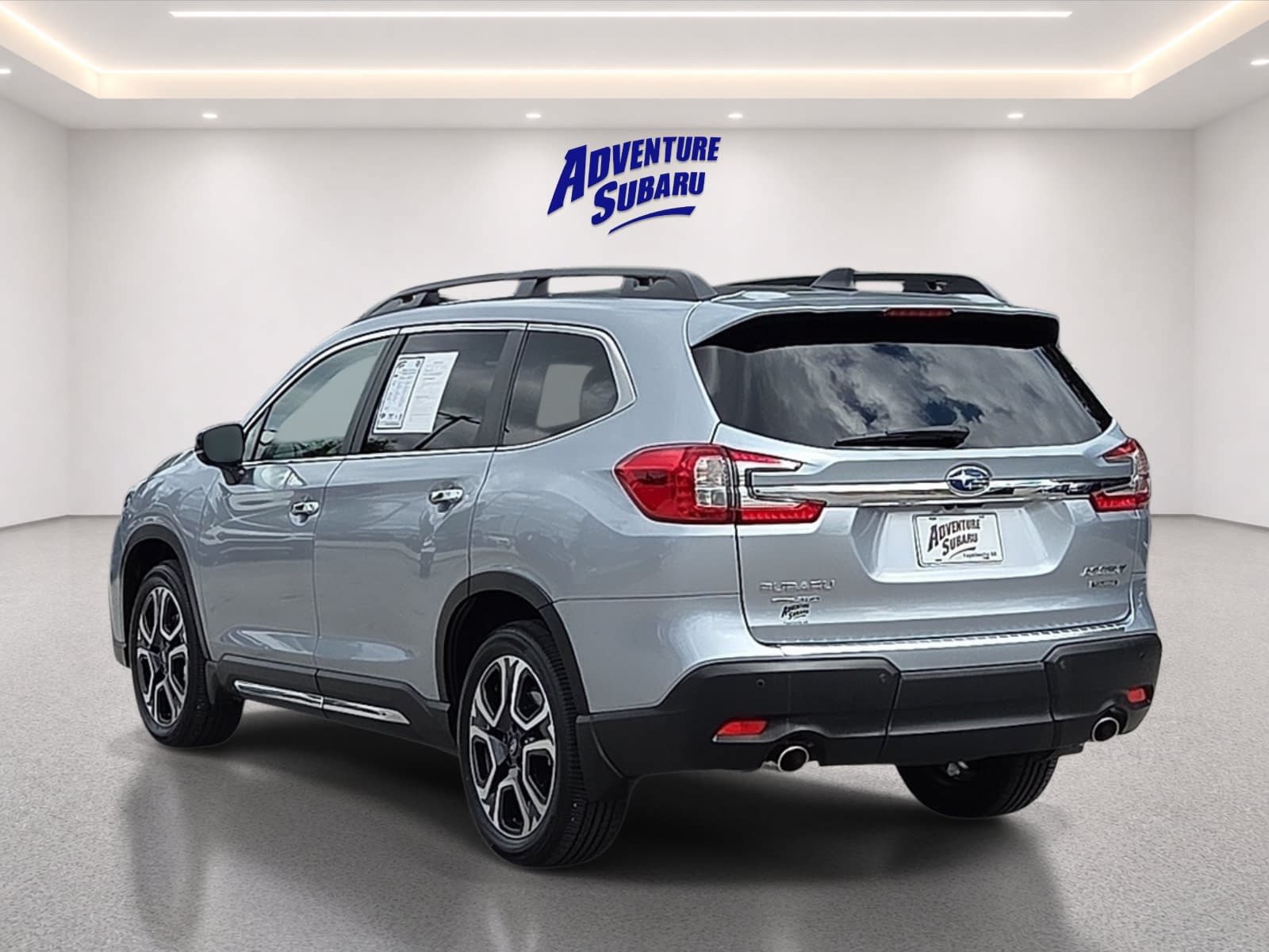 Certified 2026 Subaru Ascent Touring w/ Popular Package #1 AWD/4WD image 5