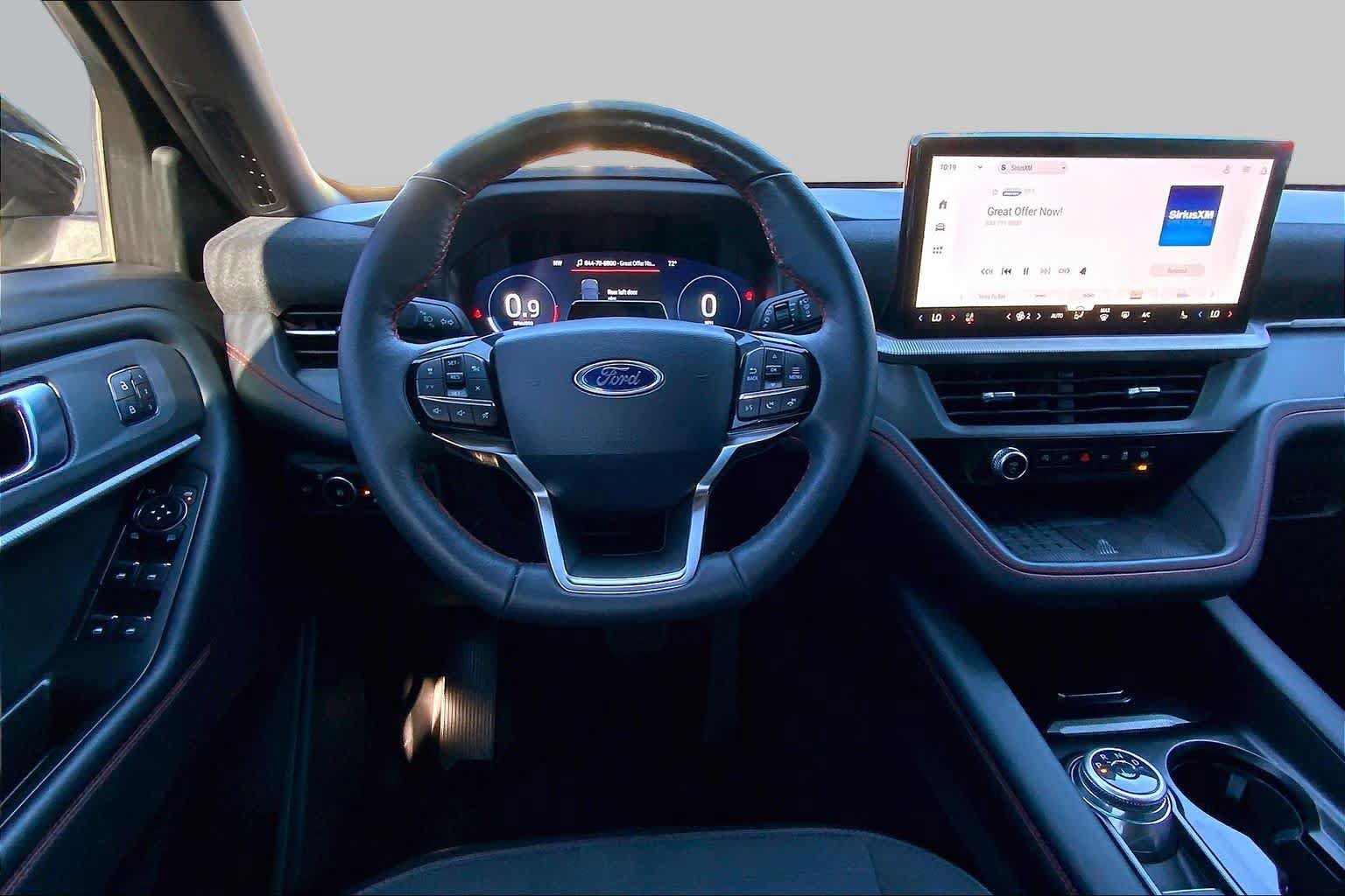 Used 2025 Ford Explorer ST-Line w/ Premium Package RWD image 6