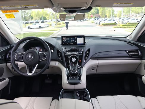 Used 2025 Acura RDX SH-AWD w/ Advance Package image 17