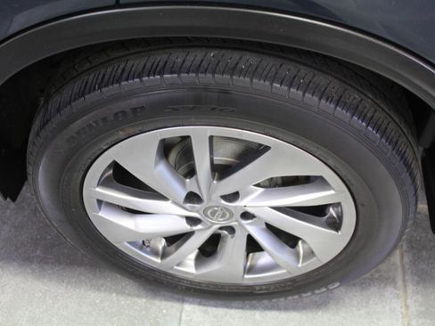 Used 2015 Nissan Rogue SL w/ SL Premium Package AWD/4WD image 34