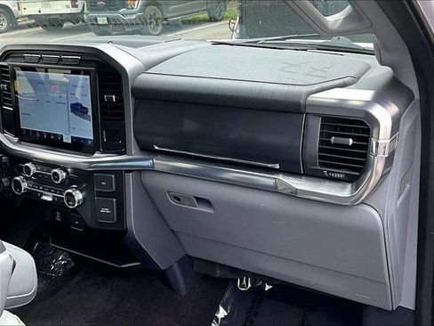 Used 2021 Ford F150 Lariat w/ Equipment Group 501A Mid AWD/4WD image 17