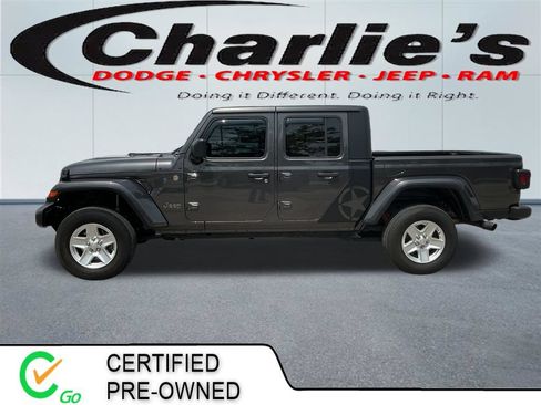 Certified 2021 Jeep Gladiator Sport AWD/4WD image 1
