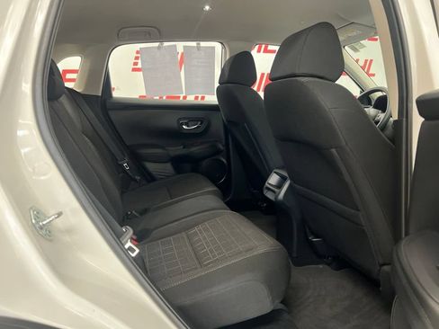 Used 2024 Honda HR-V LX image 10