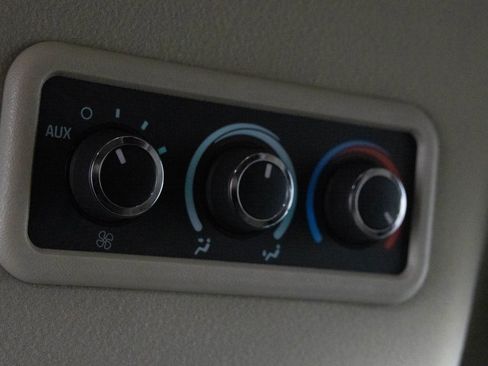 Used 2018 Chevrolet Express 3500 LT w/ LT Preferred Equipment Group image 31