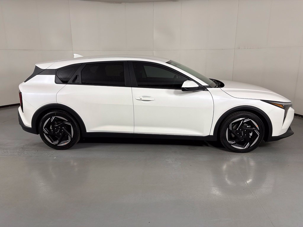 New 2026 Kia K4 EX FWD image 9