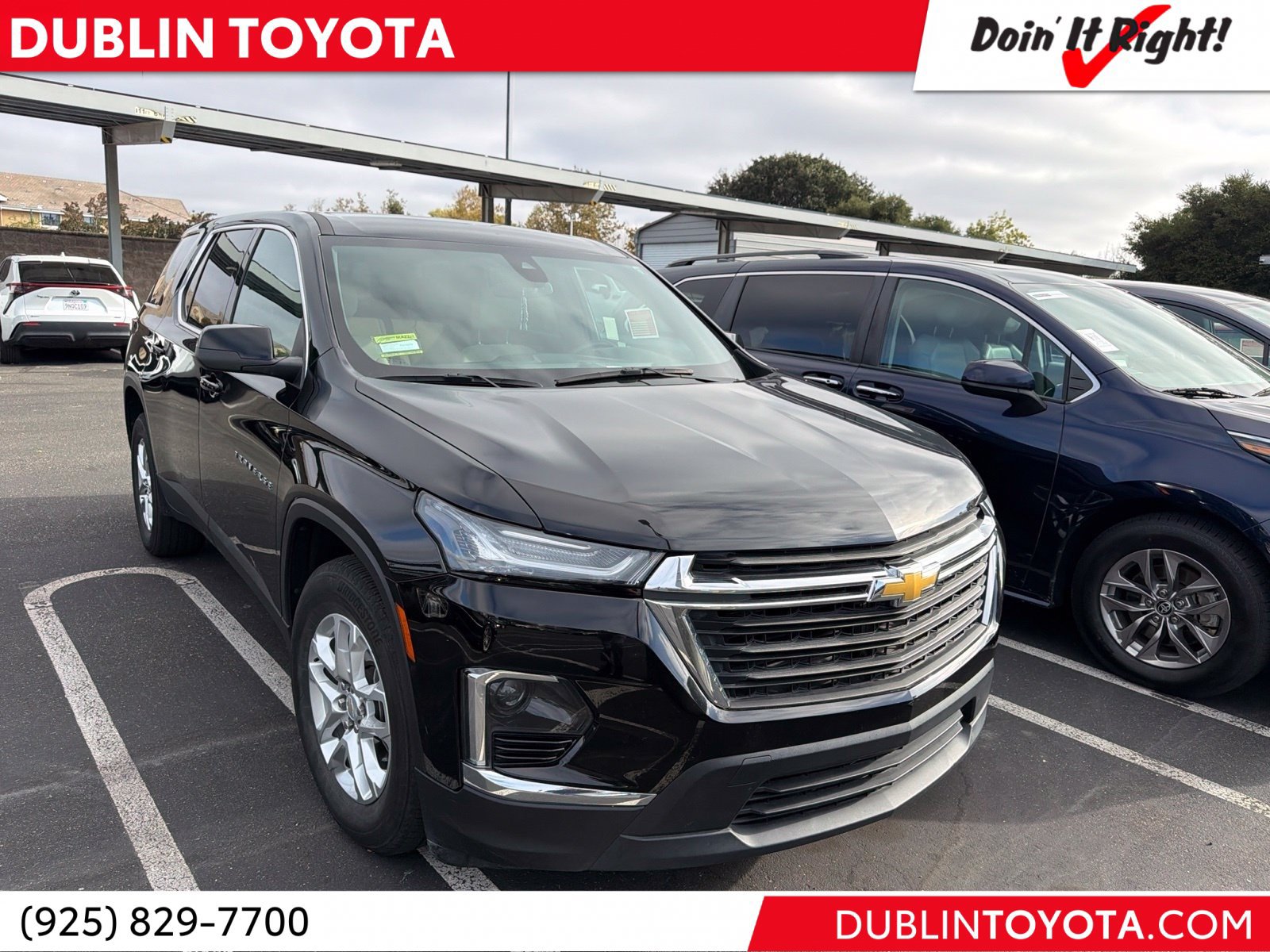 Used 2023 Chevrolet Traverse LS AWD/4WD image 1