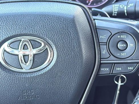 Used 2021 Toyota Camry SE image 22