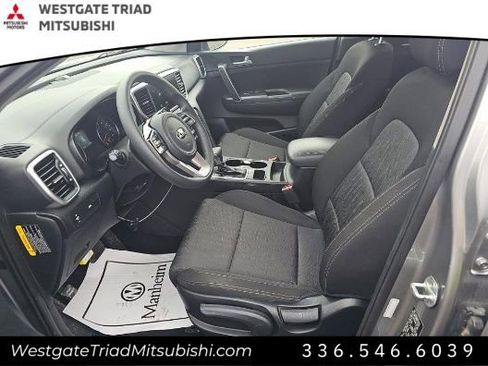 Used 2021 Kia Sportage LX image 8