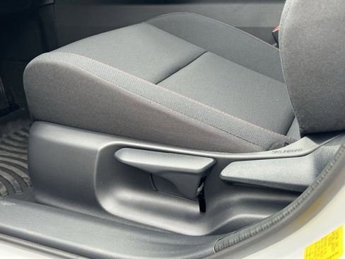New 2026 Toyota Prius Plug-In Hybrid FWD image 10