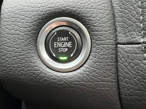 Used 2022 GMC Yukon Denali image 11