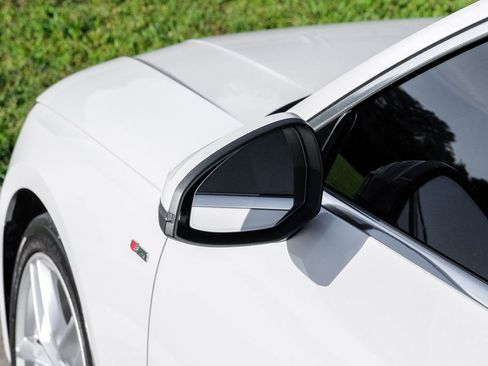 Used 2022 Audi A4 2.0T Premium Plus AWD/4WD image 50
