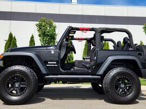 Used 2013 Jeep Wrangler Sport w/ Connectivity Group AWD/4WD image 2