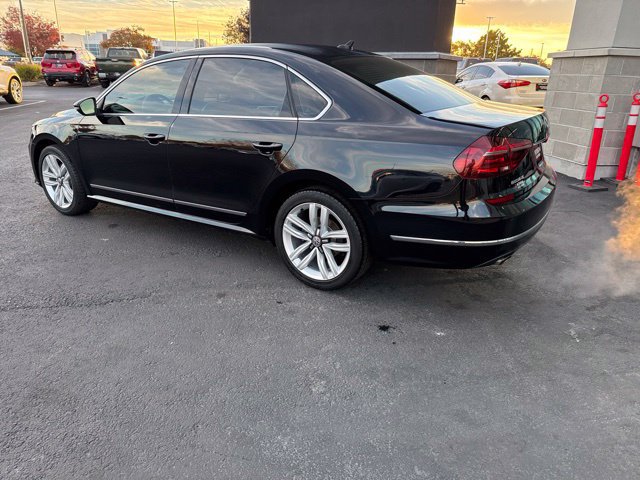 Used 2017 Volkswagen Passat 1.8T SE FWD image 4