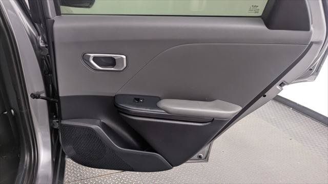 Used 2025 Kia K4 FWD image 18