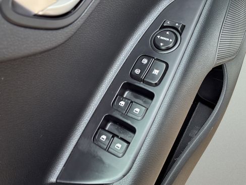 Used 2023 Kia Rio LX FWD image 20