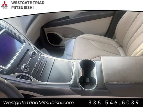 Used 2019 Lincoln Nautilus Reserve image 13