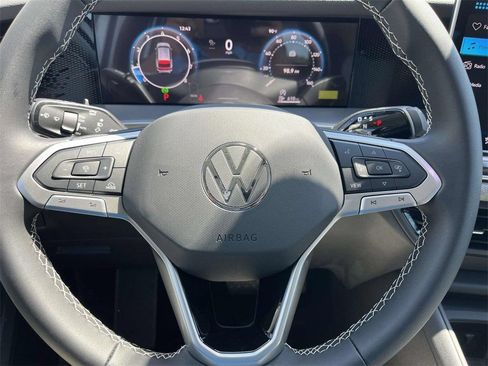 Used 2025 Volkswagen Tiguan S FWD image 22