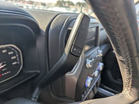 Used 2022 GMC Sierra 3500 Denali w/ Denali Ultimate Package image 24