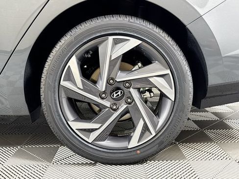 New 2026 Hyundai Elantra Limited FWD image 47