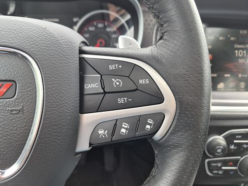 Used 2016 Dodge Charger R/T RWD image 18