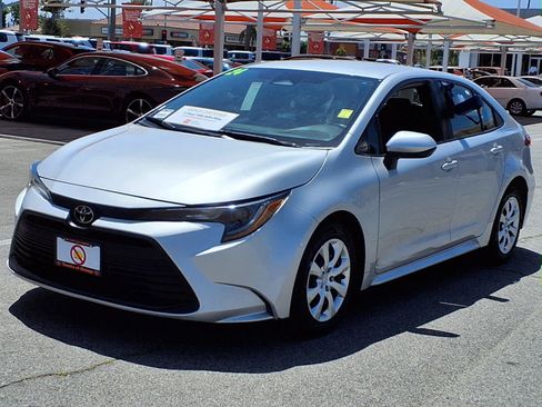 Certified 2024 Toyota Corolla LE FWD image 3