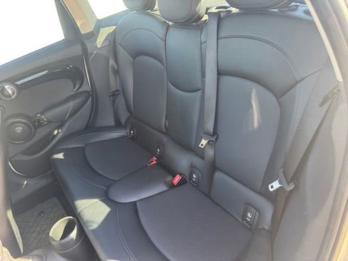 Used 2018 MINI Cooper S image 13