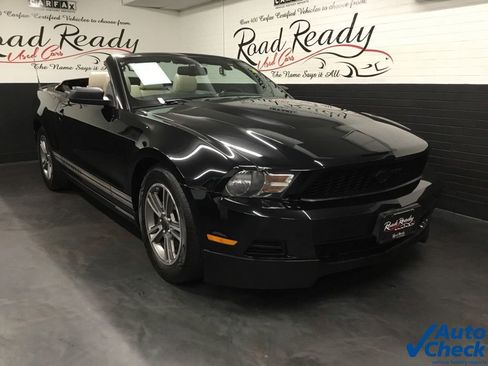Used 2012 Ford Mustang Premium image 3