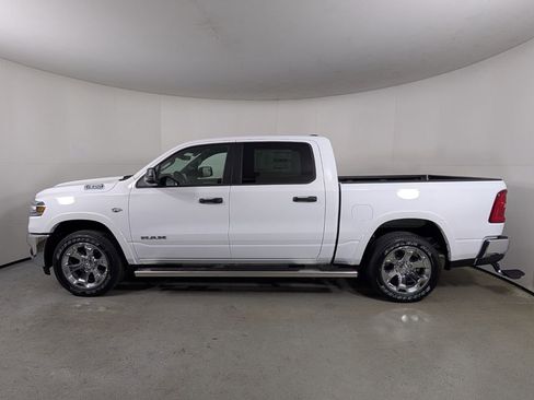 New 2026 RAM 1500 4x4 Crew Cab image 4